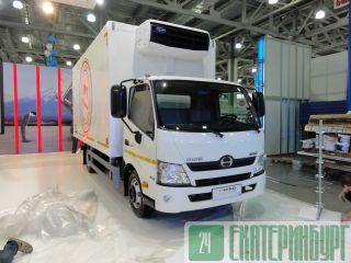    Hino 300 