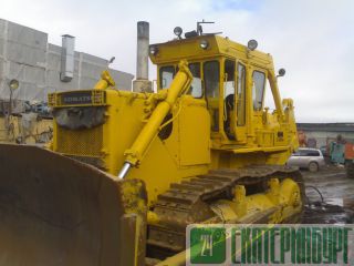   Komatsu (, , )  D355A ,  