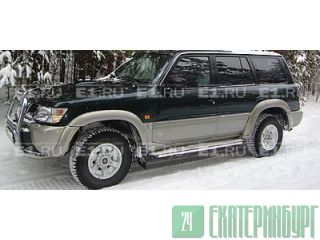 Nissan Patrol 2000. 