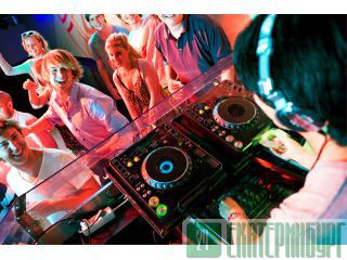 DJ      ,  