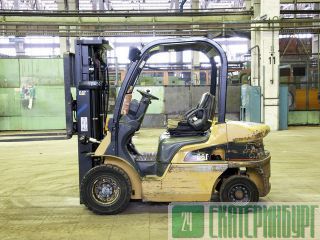 op Caterpillar DP25N / 