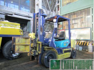 op Komatsu FG20T-12 / 