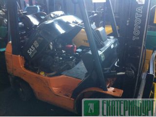 op Toyota 42-7FG18   / 