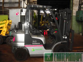 op Nissan PL02A20W . / 
