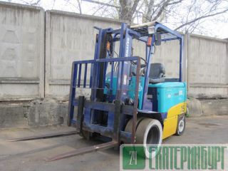 op Komatsu FB30EX-8 / 