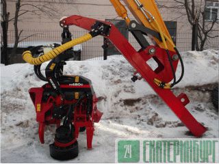    Hyundai R220LC  