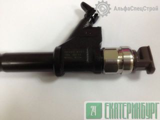 095000-8100 (VG1096080010)  DENSO (WD615) 
