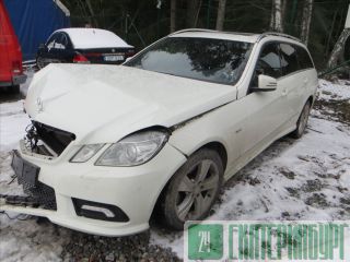     Mercedes    . 