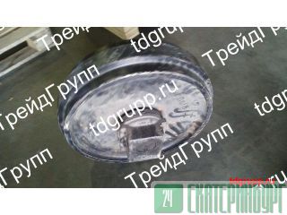 317-50401010 ������ �������� (Idler) Kato HD512-3 ������������