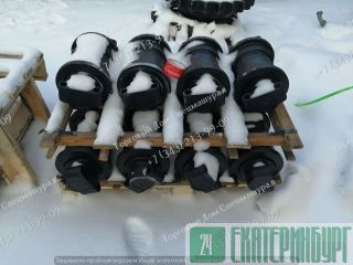   81QB-11010   Hyundai R520LC-9 